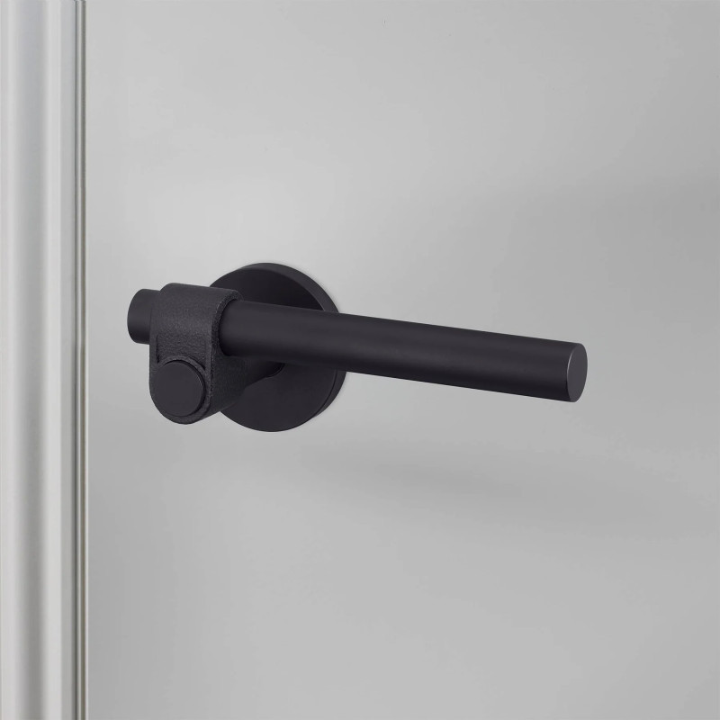 Handle BUSTER + PUNCH CAST — black